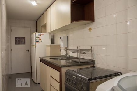 Apartamento para alugar com 70m², 2 quartos e 1 vagaCozinha
