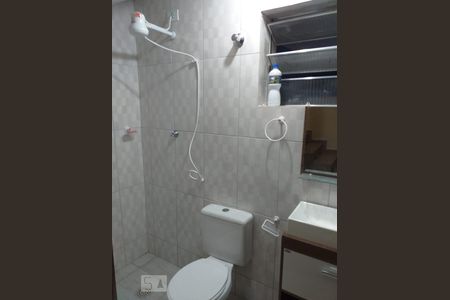 Banheiro de casa à venda com 3 quartos, 160m² em Vila Isolina Mazzei, São Paulo