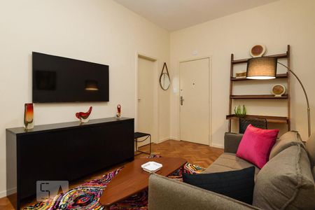 Sala de Apartamento com 1 quarto, 60m² Copacabana