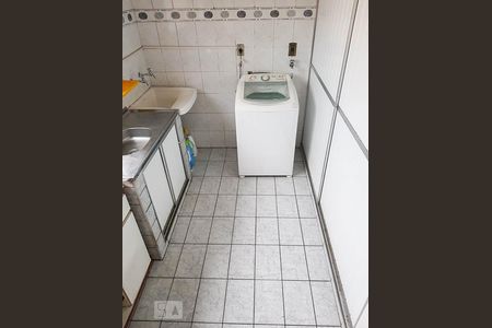 Casa à venda com 255m², 3 quartos e 6 vagasÁrea de Serviço