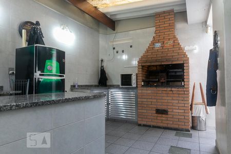 Casa à venda com 228m², 3 quartos e 2 vagas Casa à venda com 228m², 3 quartos e 2 vagasChurrasqueira