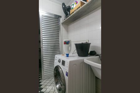 Casa à venda com 228m², 3 quartos e 2 vagas Casa à venda com 228m², 3 quartos e 2 vagasÁrea de Serviço