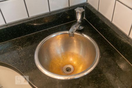 Casa à venda com 228m², 3 quartos e 2 vagas Casa à venda com 228m², 3 quartos e 2 vagasBanheiro de Serviço