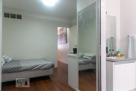 Casa à venda com 228m², 3 quartos e 2 vagas Casa à venda com 228m², 3 quartos e 2 vagasSuíte 3