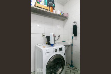 Casa à venda com 228m², 3 quartos e 2 vagas Casa à venda com 228m², 3 quartos e 2 vagasÁrea de Serviço