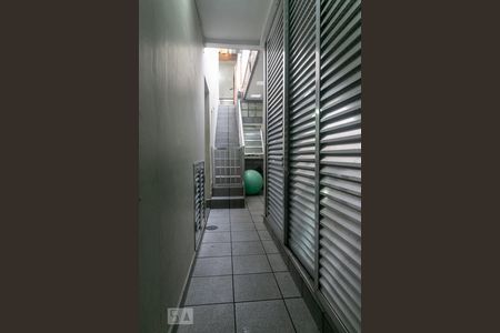 Casa à venda com 228m², 3 quartos e 2 vagas Casa à venda com 228m², 3 quartos e 2 vagasCorredor