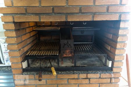 Casa à venda com 228m², 3 quartos e 2 vagas Casa à venda com 228m², 3 quartos e 2 vagasChurrasqueira