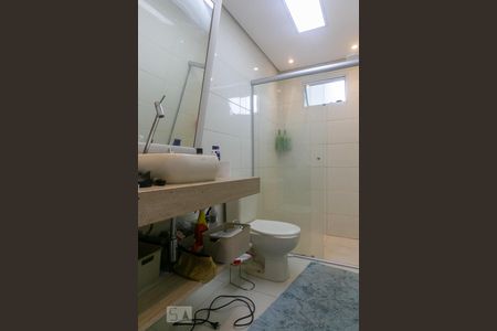 Casa à venda com 228m², 3 quartos e 2 vagas Casa à venda com 228m², 3 quartos e 2 vagasBanheiro da Suíte 1