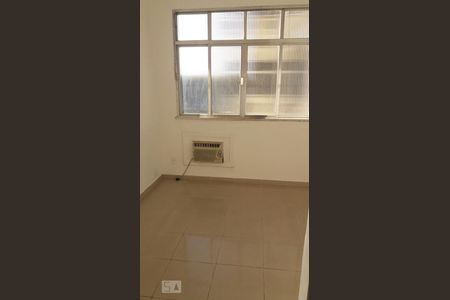 Apartamento à venda com 38m², 1 quarto e sem vaga
