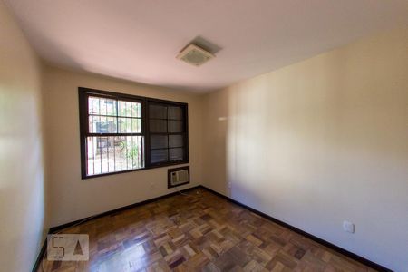 Casa para alugar com 2 quartos, 100m² em Partenon, Porto Alegre