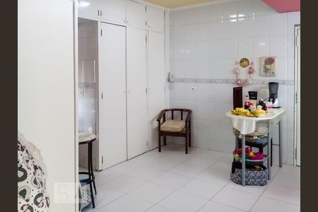 Apartamento à venda com 125m², 3 quartos e sem vagaCozinha