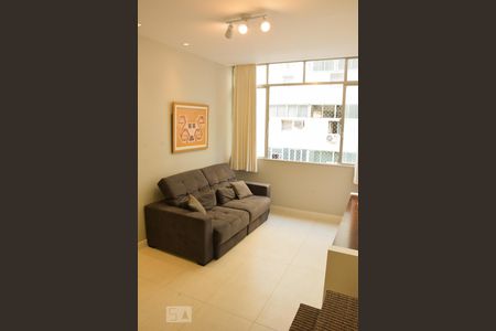 Sala de apartamento para alugar com 2 quartos, 80m² em Botafogo, Rio de Janeiro