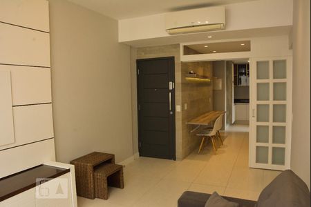 Sala de apartamento para alugar com 2 quartos, 80m² em Botafogo, Rio de Janeiro