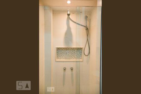 Apartamento para alugar com 80m², 2 quartos e 1 vaga Apartamento para alugar com 80m², 2 quartos e 1 vagaBanheiro