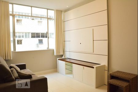 Sala de apartamento para alugar com 2 quartos, 80m² em Botafogo, Rio de Janeiro