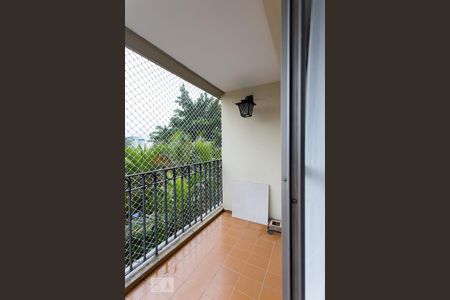 Apartamento para alugar com 85m², 3 quartos e 1 vagaVaranda