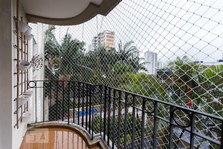 Apartamento para alugar com 85m², 3 quartos e 1 vagaVaranda