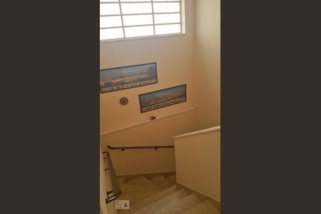 Escada de casa para alugar com 3 quartos, 170m² em Água Fria, São Paulo