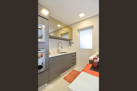 Apartamento à venda com 98m², 2 quartos e 2 vagasCozinha