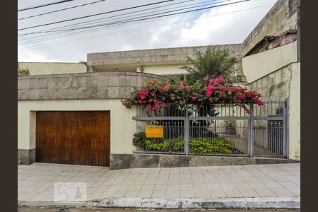 Casa à venda com 4 quartos, 350m² em Vila Dom Pedro I, São Paulo