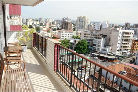 Apartamento à venda com 82m², 2 quartos e 2 vagasVaranda