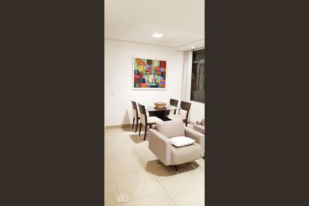Apartamento à venda com 3 quartos, 90m² em Santa Efigênia, Belo Horizonte