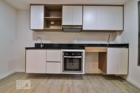 Cozinha de apartamento para alugar com 1 quarto, 51m² em Vila Madalena, São Paulo
