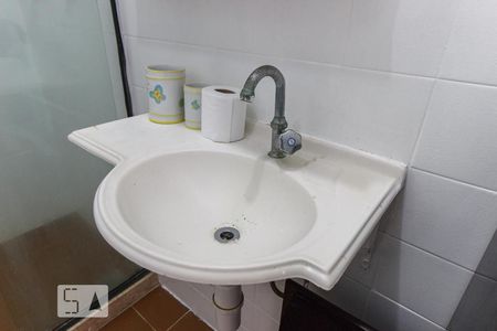 Apartamento à venda com 60m², 1 quarto e 2 vagasBanheiro