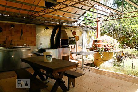 Casa à venda com 671m², 4 quartos e 8 vagasChurrasqueira