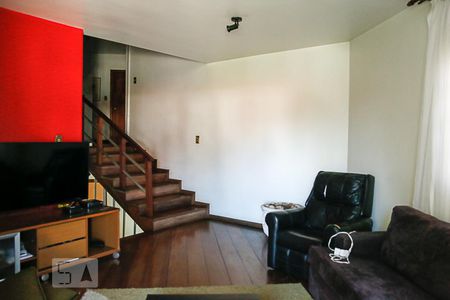 Sala de TV de casa à venda com 4 quartos, 671m² em Interlagos, São Paulo