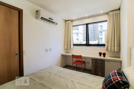 Quarto (suíte) de apartamento para alugar com 1 quarto, 33m² em Alto da Glória , Goiânia