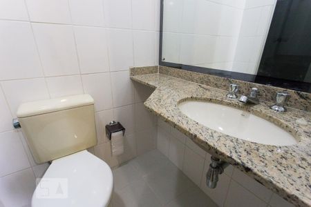 Apartamento para alugar com 70m², 3 quartos e 2 vagasBanheiro da Suíte