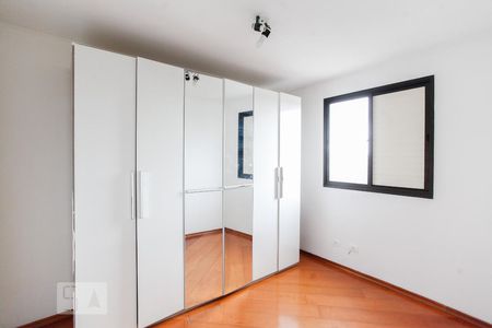 Quarto 1 de apartamento à venda com 3 quartos, 70m² em Vila Campestre, São Paulo