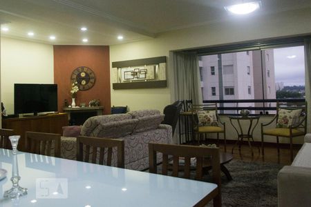 Sala de apartamento para alugar com 4 quartos, 158m² em Vila Suzana, São Paulo