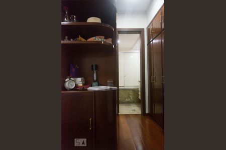 Apartamento à venda com 158m², 4 quartos e 3 vagas Apartamento à venda com 158m², 4 quartos e 3 vagasSuite master