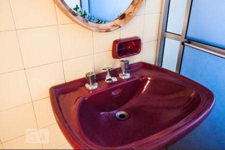 Casa à venda com 150m², 2 quartos e 2 vagasBanheiro