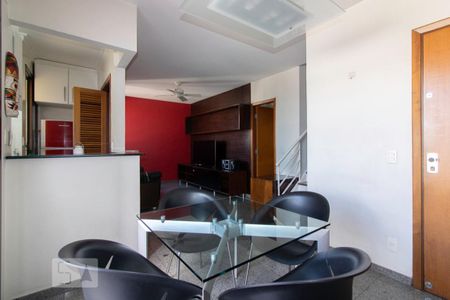 Apartamento à venda com 70m², 2 quartos e 2 vagas Apartamento à venda com 70m², 2 quartos e 2 vagasSala de Jantar