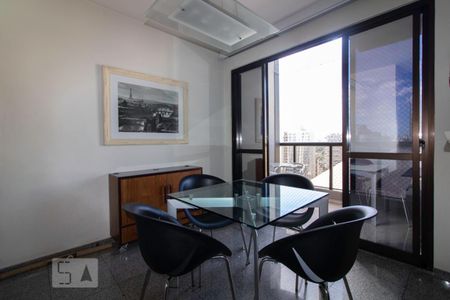 Apartamento à venda com 70m², 2 quartos e 2 vagas Apartamento à venda com 70m², 2 quartos e 2 vagasSala de Jantar