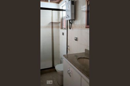 Banheiro de apartamento para alugar com 2 quartos, 60m² em Cidade Nova, Rio de Janeiro