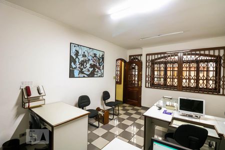 Casa para alugar com 250m², 3 quartos e 2 vagas Casa para alugar com 250m², 3 quartos e 2 vagasEscritório