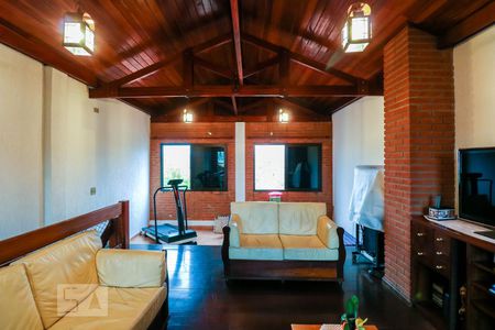 Casa para alugar com 250m², 3 quartos e 2 vagas Casa para alugar com 250m², 3 quartos e 2 vagasSalão de Festas