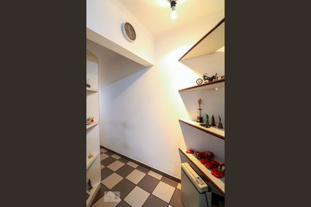 Casa para alugar com 250m², 3 quartos e 2 vagas Casa para alugar com 250m², 3 quartos e 2 vagasCorredor