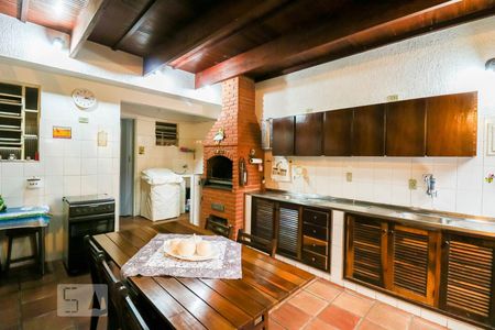 Casa para alugar com 250m², 3 quartos e 2 vagas Casa para alugar com 250m², 3 quartos e 2 vagasQuintal