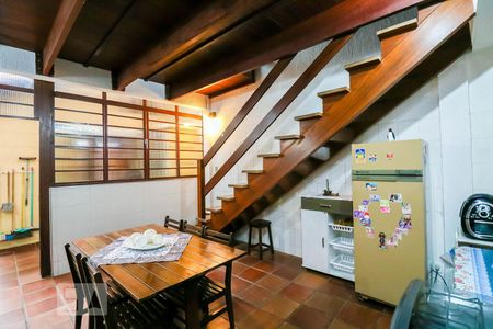 Casa para alugar com 250m², 3 quartos e 2 vagas Casa para alugar com 250m², 3 quartos e 2 vagasQuintal