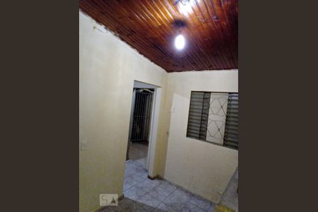 Quarto de kitnet/studio para alugar com 1 quarto, 35m² em Samambaia Sul (samambaia), Brasília