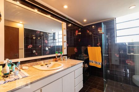 Apartamento à venda com 215m², 3 quartos e 1 vagaBanheiro social 1