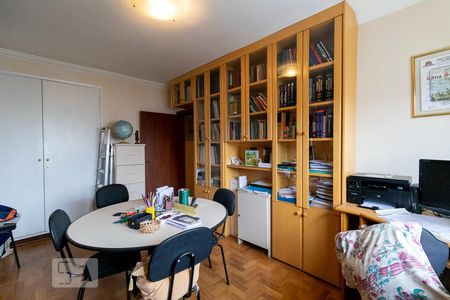 Apartamento à venda com 215m², 3 quartos e 1 vagaQuarto 2