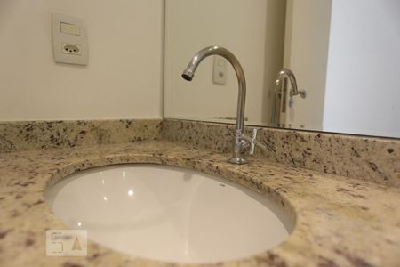 Apartamento para alugar com 57m², 2 quartos e 1 vagaBanheiro - Torneira