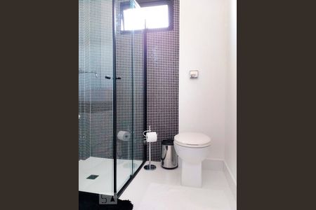 Banheiro de apartamento à venda com 3 quartos, 96m² em Campestre, Santo André