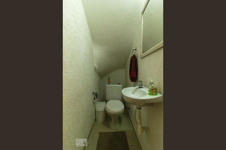 Casa à venda com 130m², 3 quartos e 2 vagasLavabo